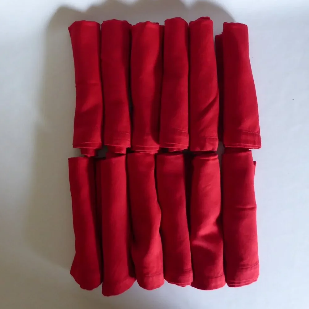 CRATE & BARREL BRAND 21” RED ROSETTI CLOTH NAPKIN SET OF 12